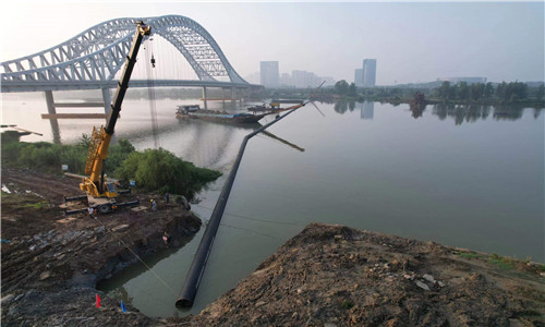 2023年5月襄阳市襄州至东津污水分流工程穿越唐白河沉管工